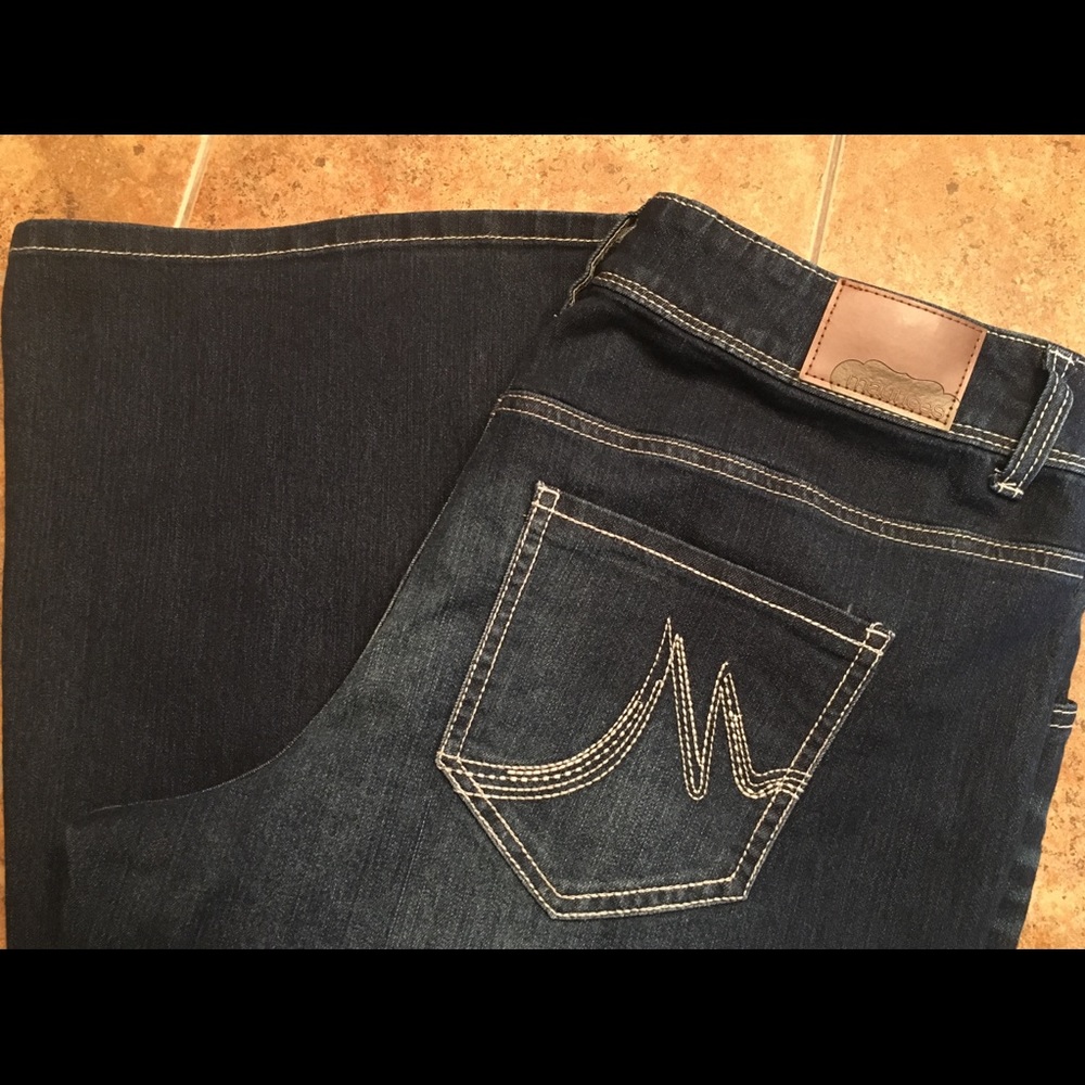 Maurice 18 short DenimFlex Dark Wash Bootcut Jean